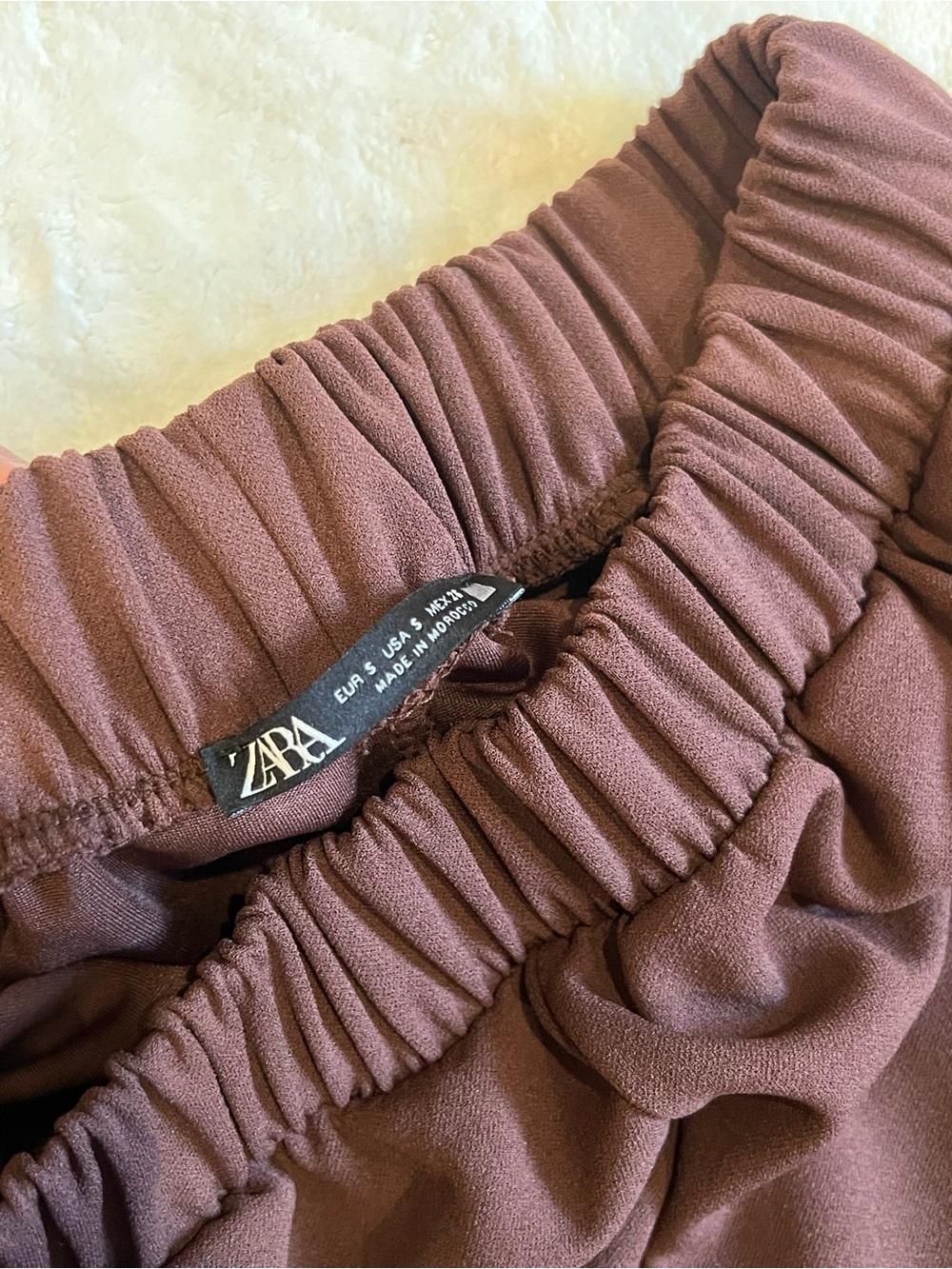 Zara High-Waist Wide Leg Pants in Chocolate Brown - Picture 4 of 5